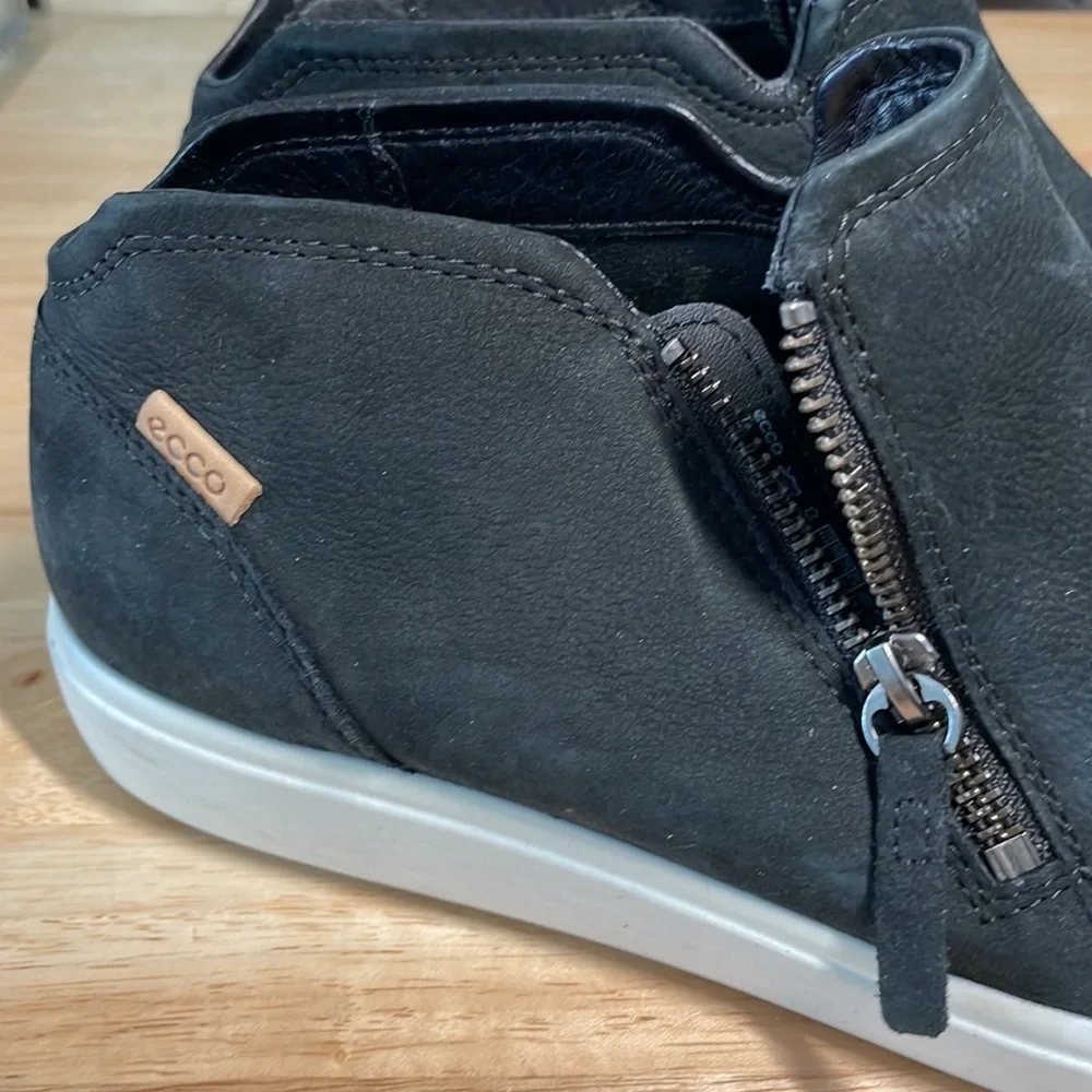 Ecco Soft Nubuck Leather Zip Ankle Boot - Picture 8 of 17